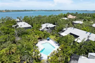 1347 Landings Dr, Sarasota, FL 34231 - Photo 69