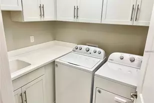 5748 Bay Pine Way, Sarasota, FL 34238 - Photo 17