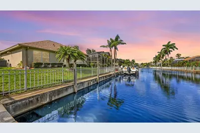 4735 Starboard Drive, Bradenton, FL 34208 - Photo 1