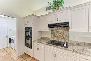 3217 Oak Grove Dr, Sarasota, FL 34243 - Photo 23