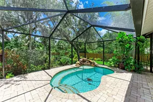 3217 Oak Grove Dr, Sarasota, FL 34243 - Photo 53