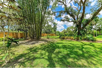 3217 Oak Grove Drive, Sarasota, FL 34243 - Photo 59