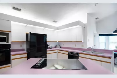 6065 Marella Court, Sarasota, FL 34243 - Photo 19