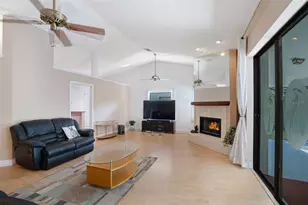 6065 Marella Ct, Sarasota, FL 34243 - Photo 11