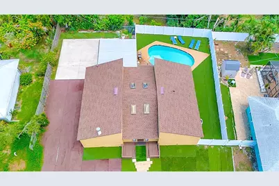 2315 Riverwood Pines Drive, Sarasota, FL 34231 - Photo 45