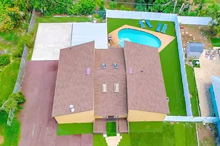 2315 Riverwood Pines Dr, Sarasota, FL 34231 - Photo 45