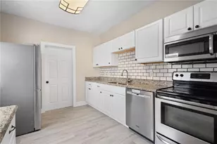 719 22nd St W, Bradenton, FL 34205 - Photo 11