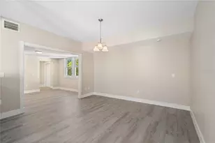 719 22nd St W, Bradenton, FL 34205 - Photo 5