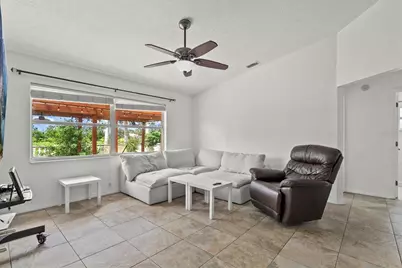 6805 225th Street E, Bradenton, FL 34211 - Photo 9