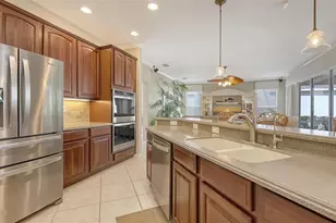 7915 Kavanagh Ct, Sarasota, FL 34240 - Photo 21