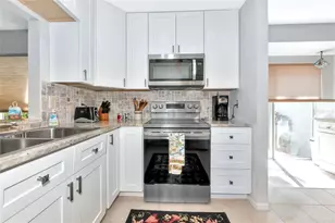 5417 Champagne, Sarasota, FL 34235 - Photo 23