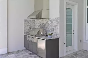 17110 Verona Pl, Lakewood Ranch, FL 34202 - Photo 37