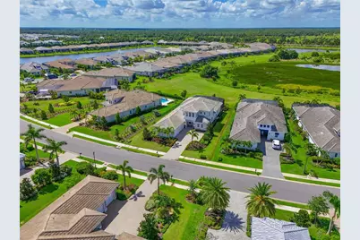 17110 Verona Place, Lakewood Ranch, FL 34202 - Photo 5