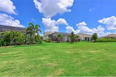 17110 Verona Place, Lakewood Ranch, FL 34202 - Photo 45