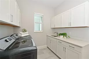 17110 Verona Pl, Lakewood Ranch, FL 34202 - Photo 23