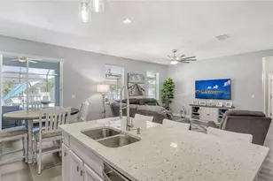 7915 115th Ave E, Parrish, FL 34219 - Photo 9