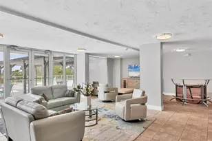 101 S Gulfstream Ave, Sarasota, FL 34236 - Photo 9