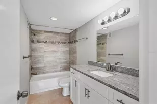 101 S Gulfstream Ave, Sarasota, FL 34236 - Photo 25