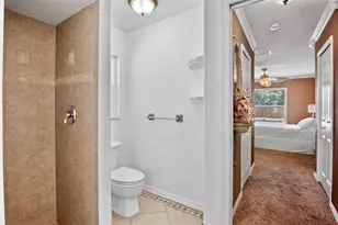 2761 Feiffer Cir, Sarasota, FL 34235 - Photo 15