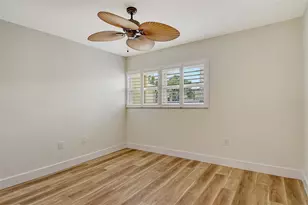 119 Whispering Sands Cir, Sarasota, FL 34242 - Photo 31