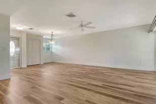 119 Whispering Sands Cir, Sarasota, FL 34242 - Photo 21