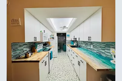 555 The Esplanade N #202, Venice, FL 34285 - Photo 3