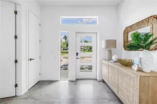 2065 Goldenrod St, Sarasota, FL 34239 - Photo 5