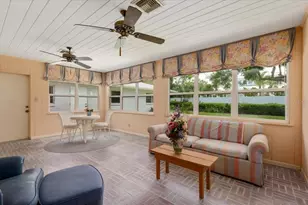 1541 Flower Dr, Sarasota, FL 34239 - Photo 47