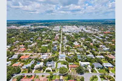 1541 Flower Drive, Sarasota, FL 34239 - Photo 9