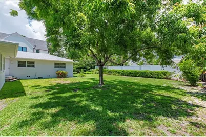 1541 Flower Drive, Sarasota, FL 34239 - Photo 51