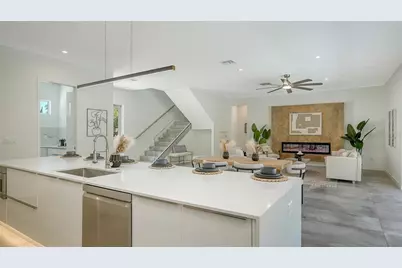 2124 Clematis Place, Sarasota, FL 34239 - Photo 11