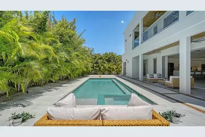 2124 Clematis Place, Sarasota, FL 34239 - Photo 5