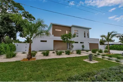 2124 Clematis Place, Sarasota, FL 34239 - Photo 3