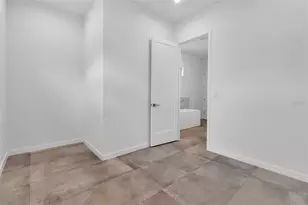 2124 Clematis Pl, Sarasota, FL 34239 - Photo 21