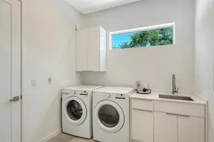 2124 Clematis Pl, Sarasota, FL 34239 - Photo 47