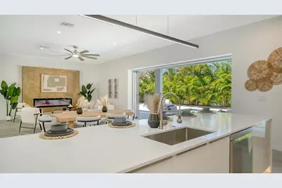 2124 Clematis Place, Sarasota, FL 34239 - Photo 13