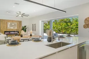 2124 Clematis Pl, Sarasota, FL 34239 - Photo 13