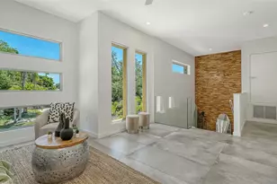 2124 Clematis Pl, Sarasota, FL 34239 - Photo 29