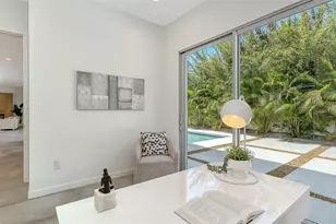 2124 Clematis Pl, Sarasota, FL 34239 - Photo 17