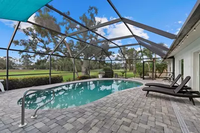538 Magellan Drive, Sarasota, FL 34243 - Photo 5