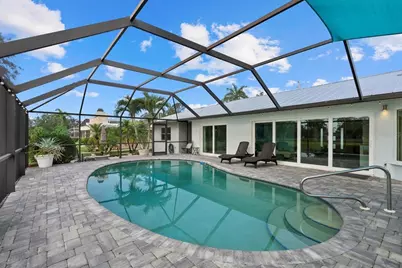 538 Magellan Drive, Sarasota, FL 34243 - Photo 15