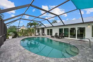 538 Magellan Dr, Sarasota, FL 34243 - Photo 15