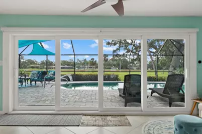 538 Magellan Drive, Sarasota, FL 34243 - Photo 5