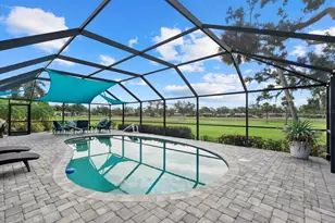 538 Magellan Dr, Sarasota, FL 34243 - Photo 13