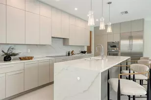 2590 Floyd St, Sarasota, FL 34239 - Photo 37