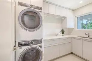 2590 Floyd St, Sarasota, FL 34239 - Photo 71