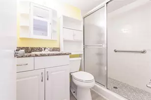 3635 Lake Bayshore Dr, Bradenton, FL 34205 - Photo 17