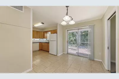 2462 Hyde Park Street, Sarasota, FL 34239 - Photo 5