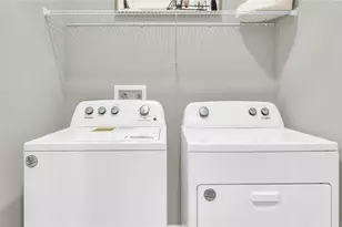 4108 Gold Dust Ln, Sarasota, FL 34243 - Photo 19