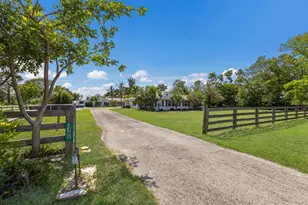 1408 99th St NW, Bradenton, FL 34209 - Photo 5